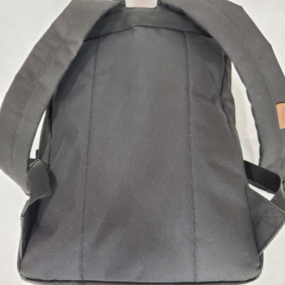 HERSCHEL SUPPLY CO DAWSON BACKPACK IN DARK FOREST BLACK 20.5L - Picture 6 of 16